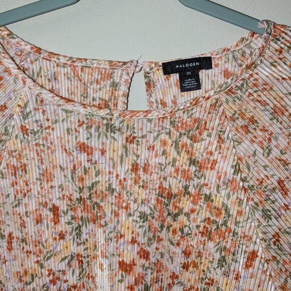 Halogen Women’s Floral Blush & Rust Micro-Pleated Blouse. Size Medium - Picture 2 of 4